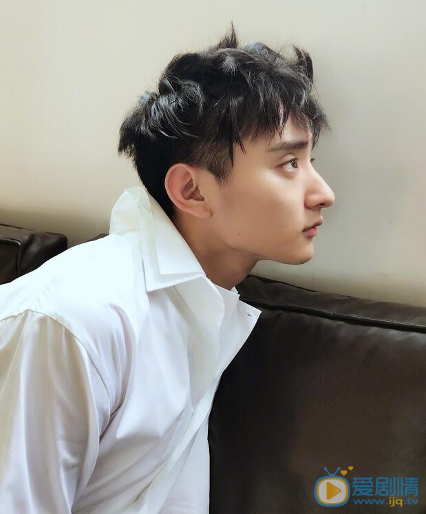  碧海雄心丁超是谁演的？丁超扮演者于小彤个人资料及生活写真照欣赏