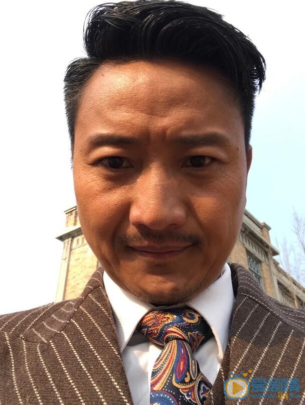 碧海雄心郑子航是谁演的？郑子航扮演者高峰个人资料及生活照欣赏