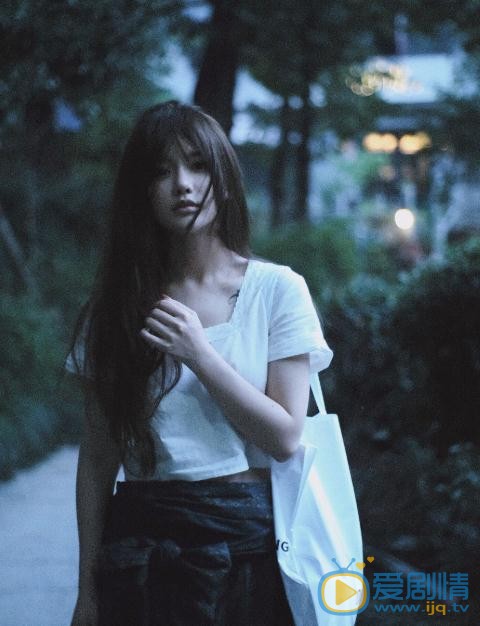 茧镇奇缘白子枫是谁演的？茧镇奇缘白子枫扮演者南笙个人资料、写真及生活照欣赏