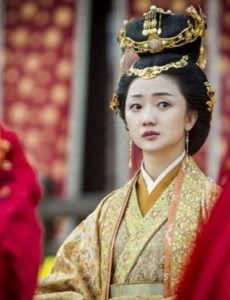 将军在上赵太妃是谁演的？赵太妃扮演者张瑶个人资料及生活写真照欣赏