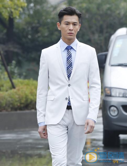 裸漂剧照