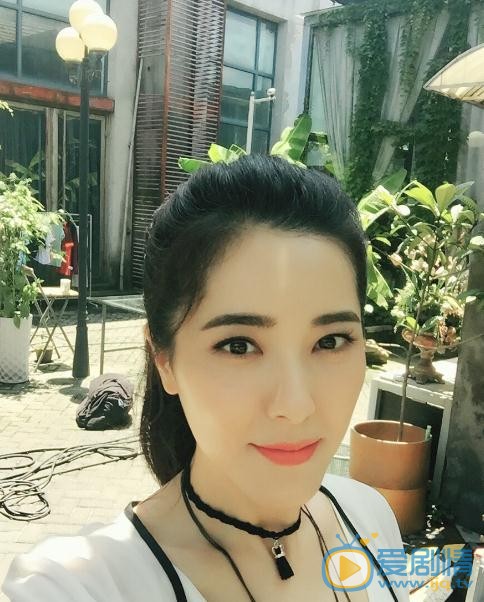 儿科医生叶梅是谁演的？儿科医生叶梅扮演者曾黎个人资料、写真及生活照欣赏