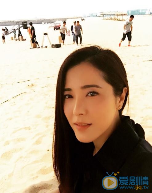 儿科医生叶梅是谁演的？儿科医生叶梅扮演者曾黎个人资料、写真及生活照欣赏