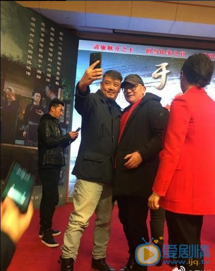 天下粮田讷亲是谁扮演的？天下粮田讷亲扮演者王绘春个人资料、写真生活照 