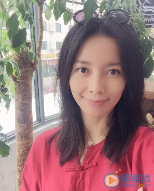 红蔷薇肖成碧是谁演的？肖成碧扮演者刘敏个人资料、写真及生活照欣赏