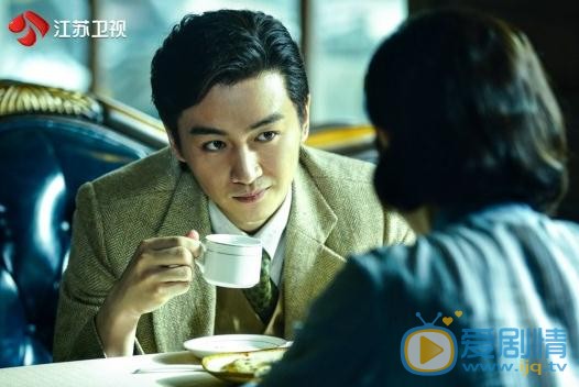红蔷薇陈晓是男主吗?陈晓在第几集出现?