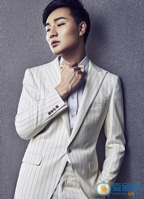 凤囚凰裴述是谁演的？凤囚凰裴述扮演者孙亦凡个人资料、写真及生活照欣赏