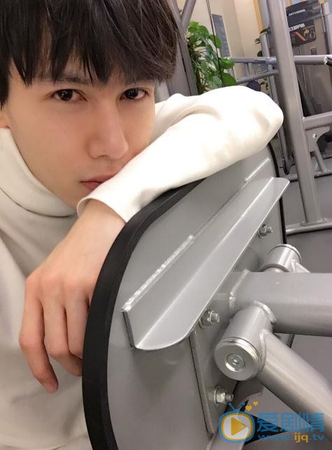巴清传蒙嘉是谁演的？巴清传蒙嘉扮演者郭靖个人资料、写真及生活照欣赏