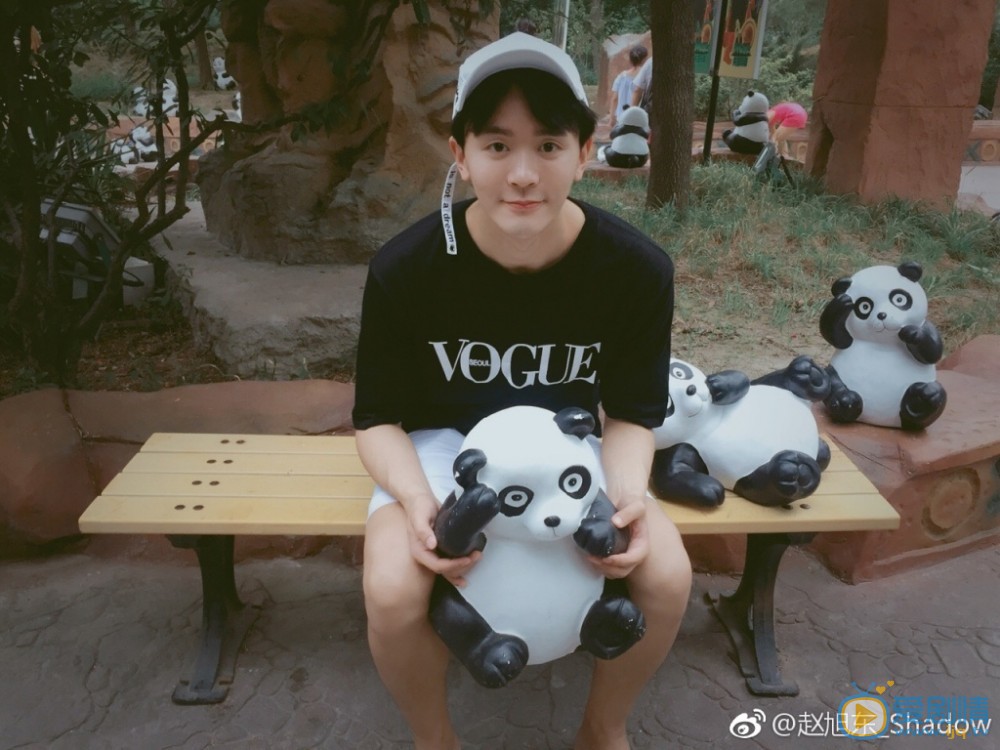 我站在桥上看风景阮旗是谁演的？我站在桥上看风景阮旗扮演者个人资料、写真及生活照欣赏