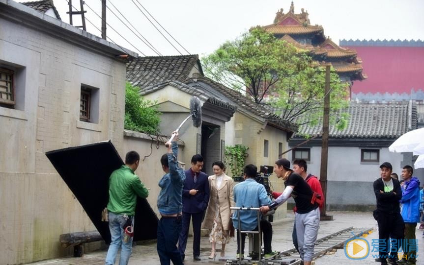 桃花依旧笑春风片场照