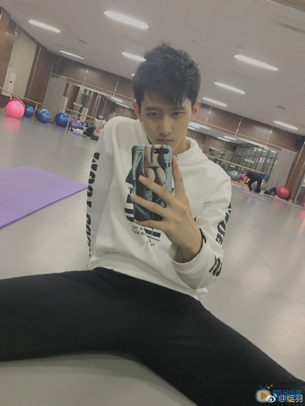 恋爱先生小程皓少年程皓是谁扮演的？小程皓少年程皓扮演者战宇个人资料、写真及生活照欣赏
