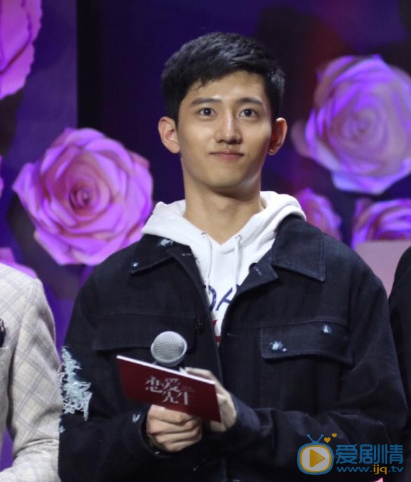 恋爱先生小程皓少年程皓是谁扮演的？小程皓少年程皓扮演者战宇个人资料、写真及生活照欣赏