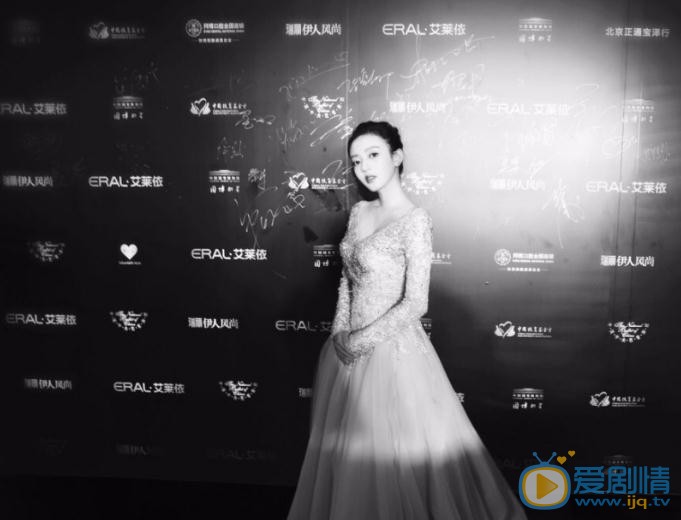 我站在桥上看风景江浴如是谁扮演的？江浴如扮演者何瑞贤个人资料、写真及生活照欣赏