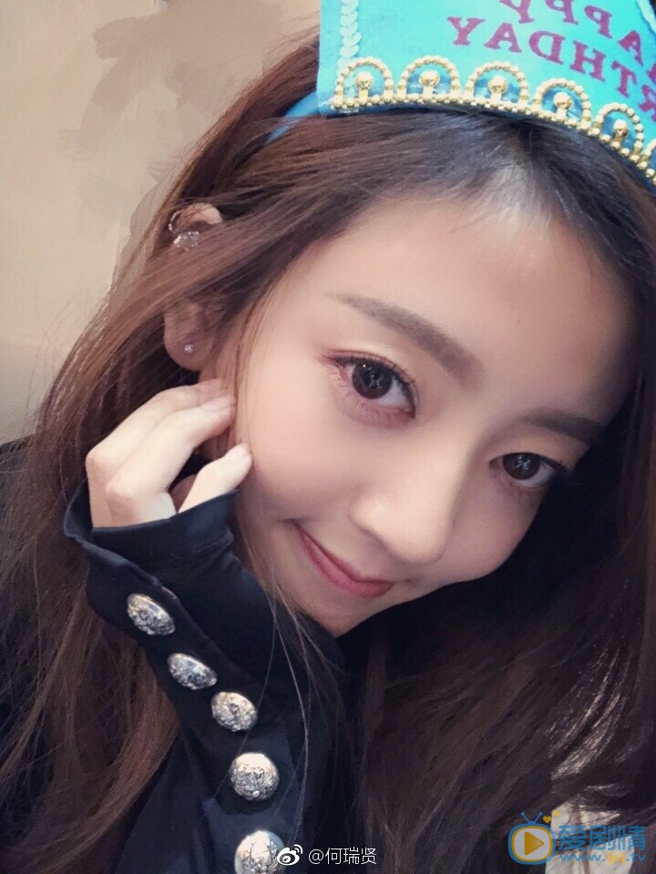 我站在桥上看风景江浴如是谁扮演的？江浴如扮演者何瑞贤个人资料、写真及生活照欣赏