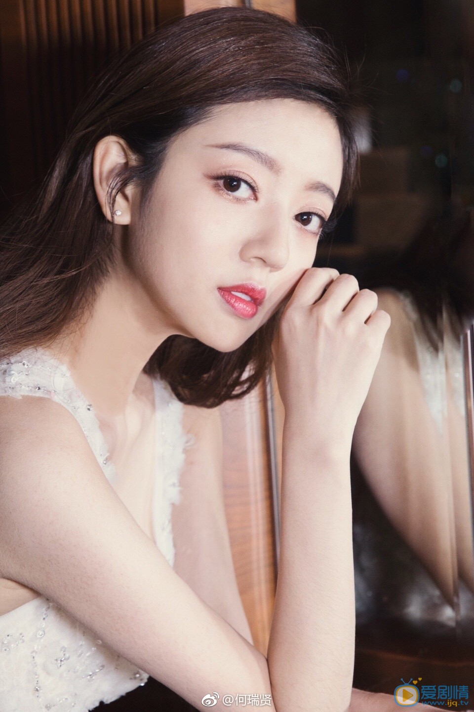 我站在桥上看风景江浴如是谁扮演的？江浴如扮演者何瑞贤个人资料、写真及生活照欣赏