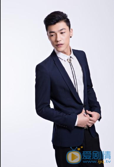 李岑奕个人写真