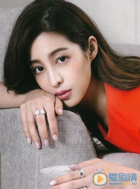 一路繁花相送纪若栎是谁扮演的?纪若栎扮演者莫允雯个人资料、写真及生活照欣赏