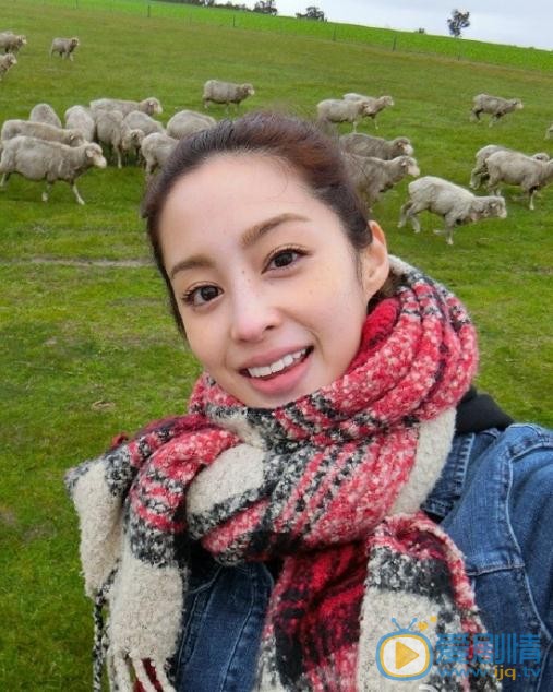 一路繁花相送纪若栎是谁扮演的？纪若栎扮演者莫允雯个人资料、写真及生活照欣赏