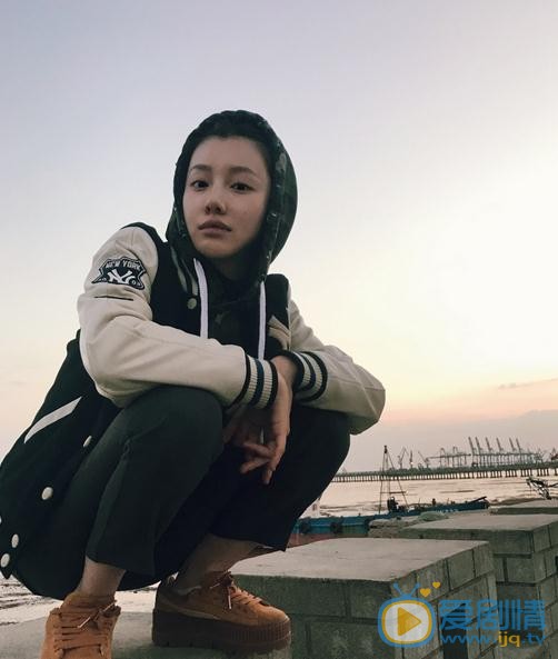一路繁花相送少年辛辰是谁扮演的？少年辛辰扮演者王鹤润个人资料、写真及生活照欣赏