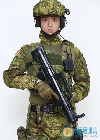 利刃出击海报