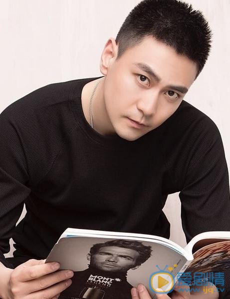 利刃出击李文希是谁演的？李文希扮演者李飞个人资料、写真及生活照欣赏
