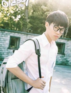 老男孩周洲是谁演的？老男孩周洲扮演者周奇个人资料、写真及生活照欣赏
