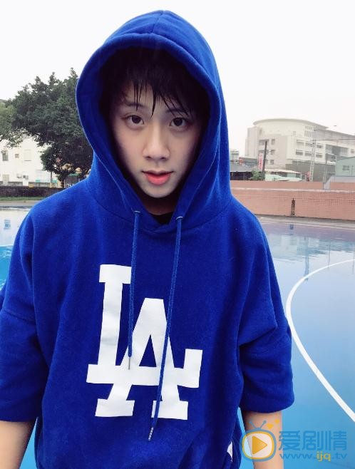 老男孩周洲是谁演的？老男孩周洲扮演者周奇个人资料、写真及生活照欣赏