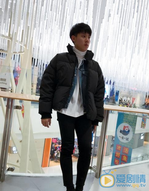 老男孩周洲是谁演的？老男孩周洲扮演者周奇个人资料、写真及生活照欣赏