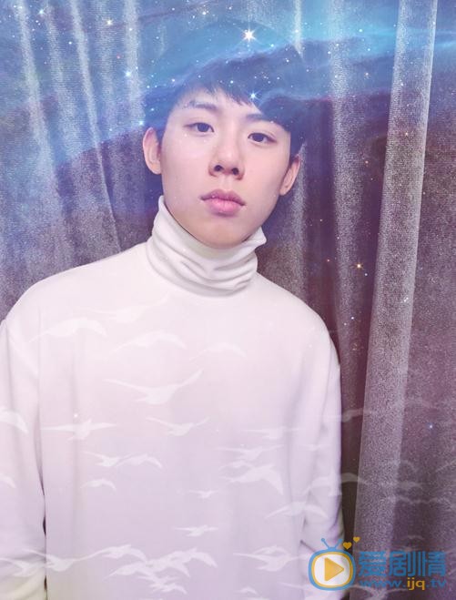 老男孩周洲是谁演的？老男孩周洲扮演者周奇个人资料、写真及生活照欣赏