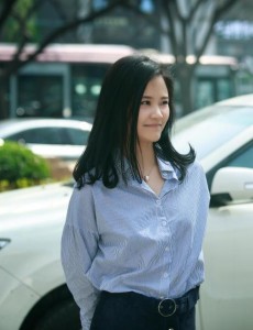 美好生活贾小朵为什么害怕黑暗？贾小朵的家庭背景是什么？