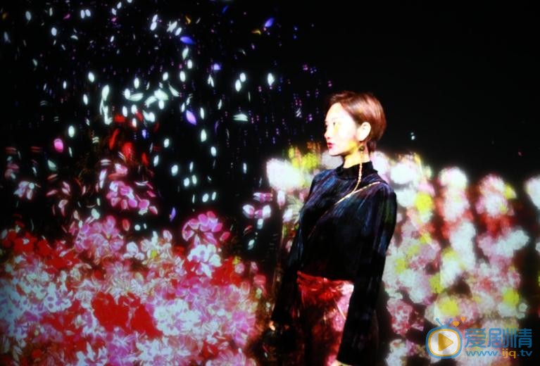 李璐尔个人写真