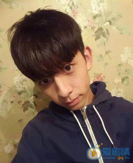 我才不会被女孩子欺负呢舒哲是谁演的？舒哲扮演者杨景诚个人资料、写真及生活照欣赏