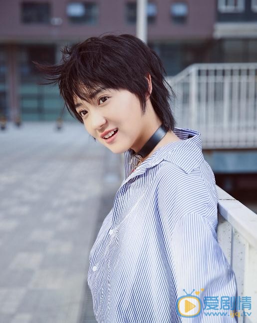 忽而今夏何洛是谁演的？忽而今夏河洛扮演者卜冠今个人资料、写真及生活照欣赏