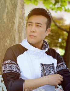 下一站别离于和伟开的什么车？于和伟饰演的秋阳开的车是什么牌子？多少钱？