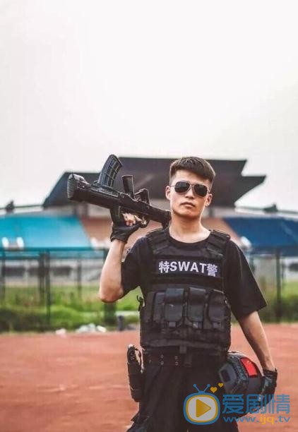 少年盾剧照
