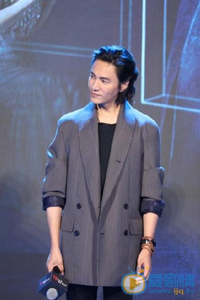 脱身6.11播出 陈坤发布会高低眉演绎双乔