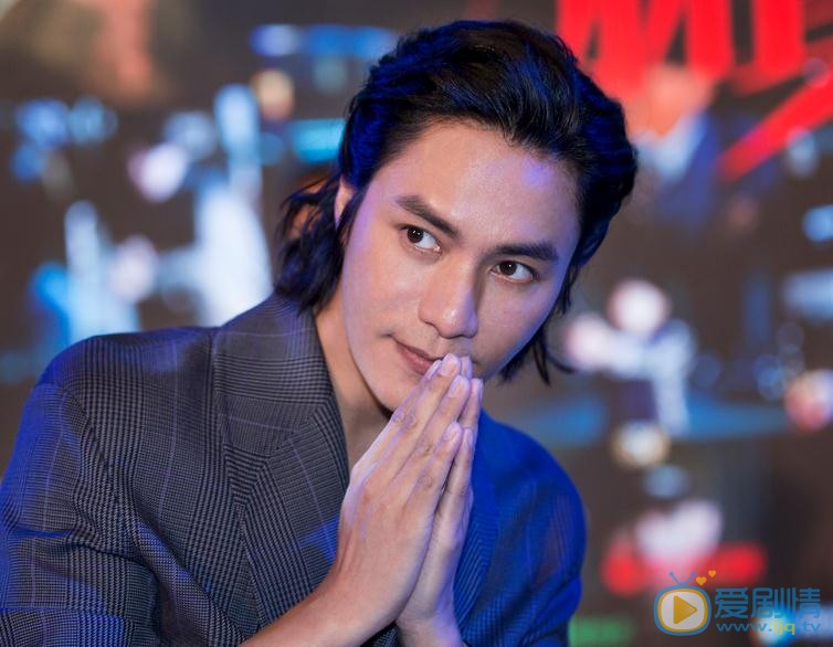 脱身6.11播出 陈坤发布会高低眉演绎双乔