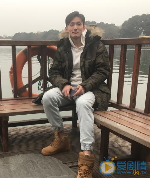 一千零一夜吕大卫是谁演的？吕大卫扮演者张峻鸣个人资料、写真及生活照欣赏