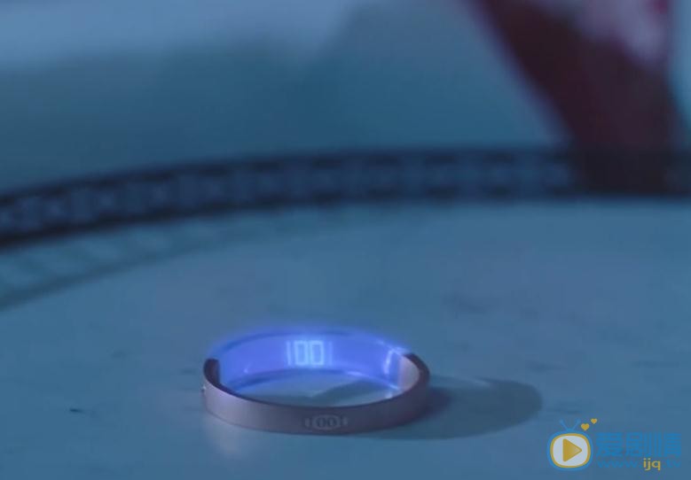 一千零一夜路宝妮喜欢谁?路宝妮喜欢莫南吗?