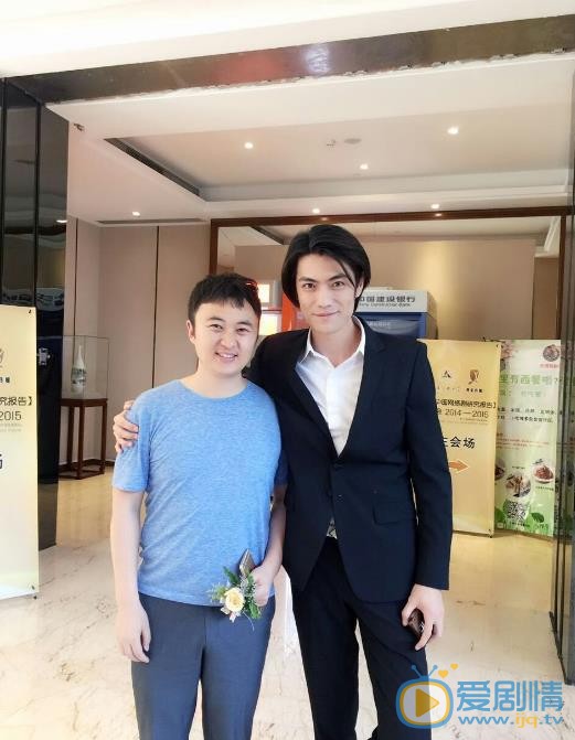 沙海黑眼镜是谁扮演的？沙海黑眼镜扮演者季晨个人资料、写真生活照欣赏