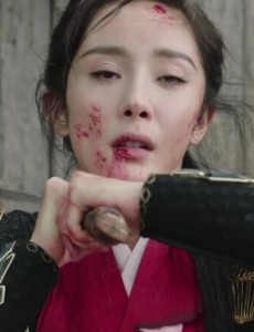 扶摇为什么被关在姚城门外？姚城百姓不放扶摇入城的原因是什么？