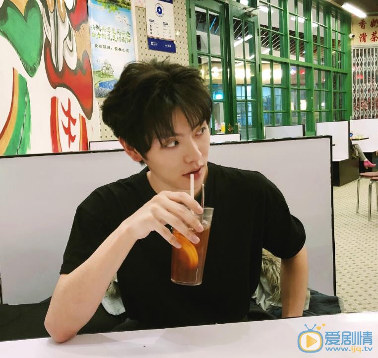 沙海小哥张起灵是谁扮演的？沙海小哥张起灵扮演者肖宇梁个人资料、写真生活照