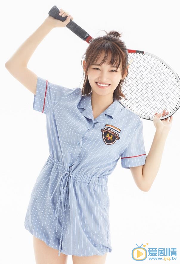 爱情进化论贾小美是谁饰演的？贾小美扮演者梁宝羚个人资料、写真及生活照欣赏