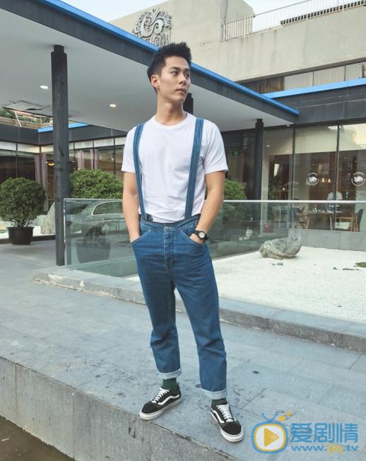 许你浮生若梦许星程是谁演的？许星程扮演者朱鉴然个人资料、写真及生活照欣赏