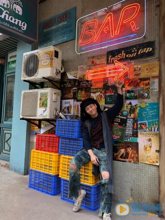 橙红年代阿瑟是谁扮演的？阿瑟扮演着叶浏个人资料、写真生活照