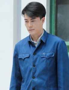 正阳门下小女人范金有为什么丢了公方经理的职务？范金有下台的原因是什么？