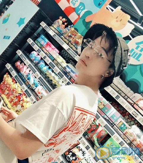 你和我的倾城时光陈铮是谁演的？陈铮扮演者孟瑞个人资料、写真及生活照欣赏