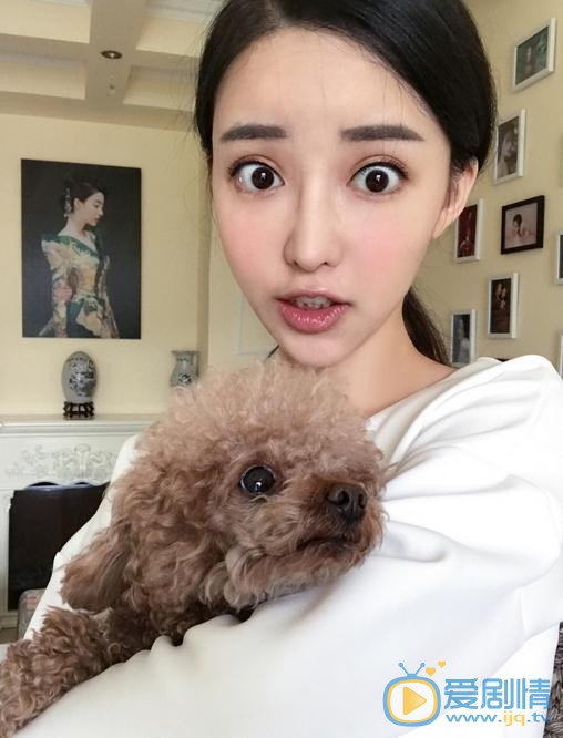 你和我的倾城时光厉靳媛是谁演的？厉靳媛扮演者刘凡菲个人资料、写真及生活照欣赏