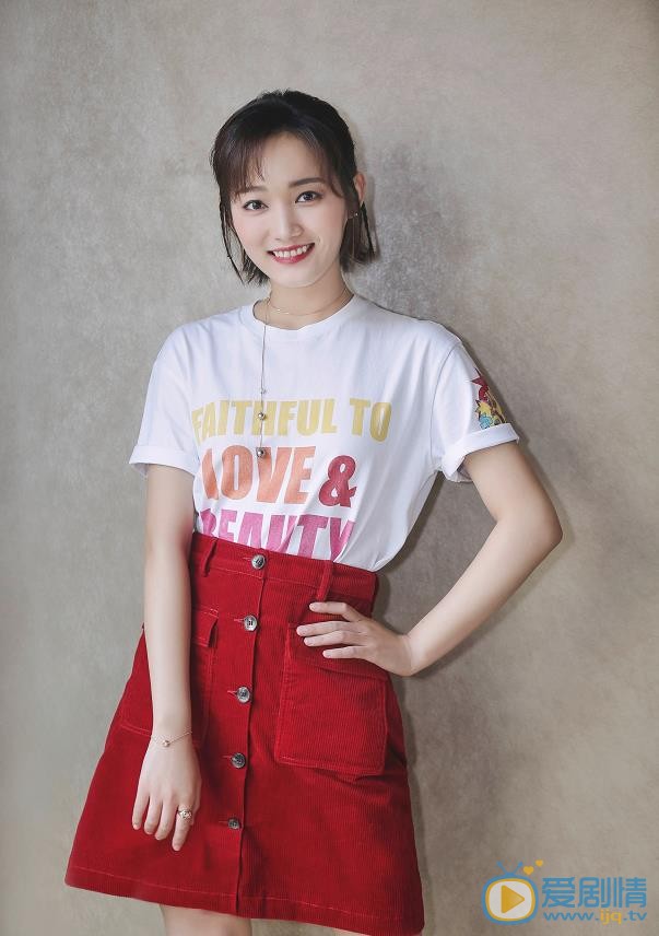 幸福一家人李月月是谁演的？李月月扮演者洪佳宁个人资料、写真及生活照欣赏