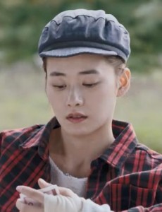 我们的四十年西城在冯都家睡被发现了吗？什么时候被发现的？